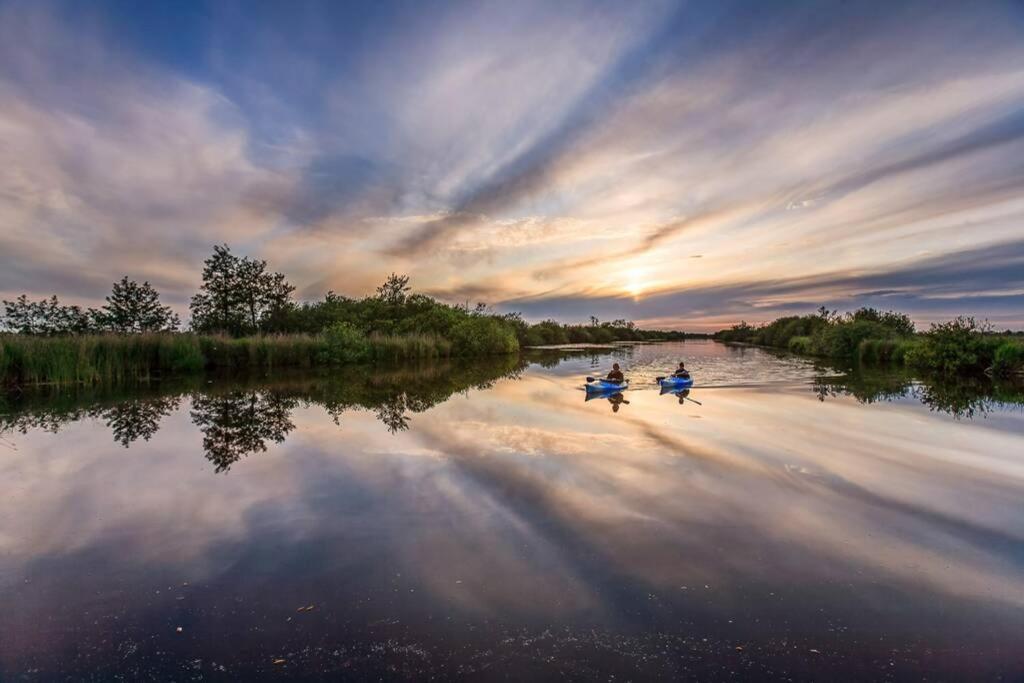 ruime Villa- aan het water-strand-NationaalPark- Earnewâld Buitenkant foto